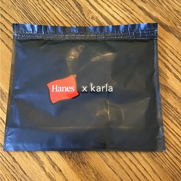 Hanes X Karla “The Sleeveless Crop” Tee (NWT) (Size: XL) - Picture 10 of 11
